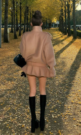 モデル：158cm（着用サイズ：FREE　着用カラー：CAM）