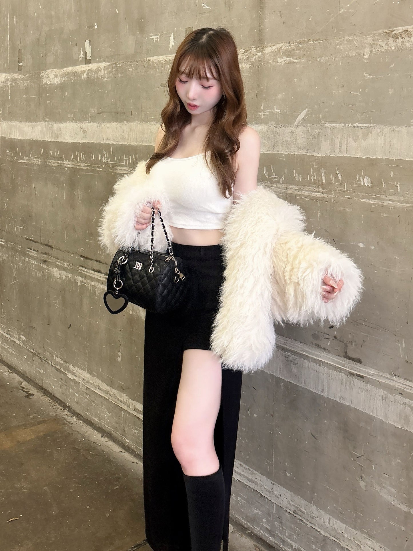 モデル：160cm（着用サイズ：S　着用カラー：BLK）