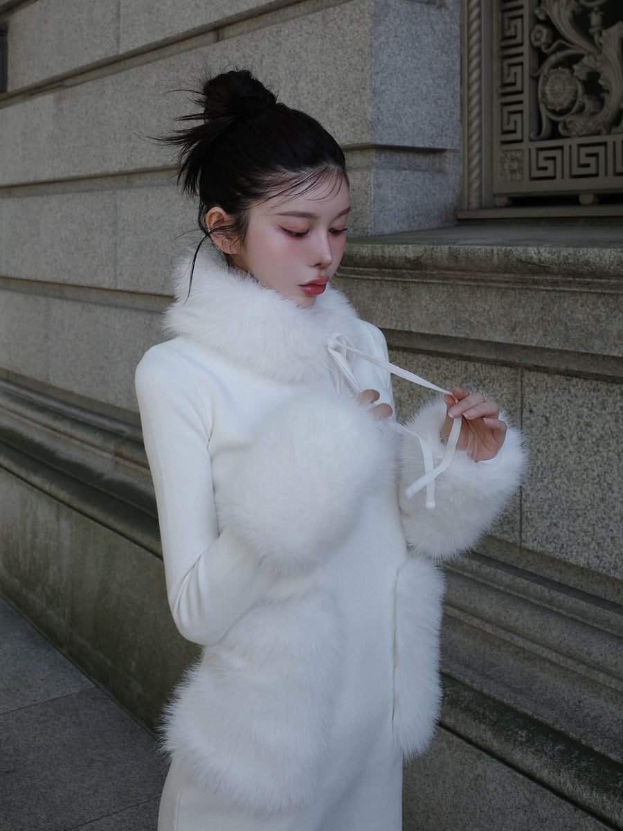 モデル：160cm（着用サイズ：FREE　着用カラー：WHT）