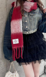 モデル：160cm（着用サイズ：FREE　着用カラー：BLU）