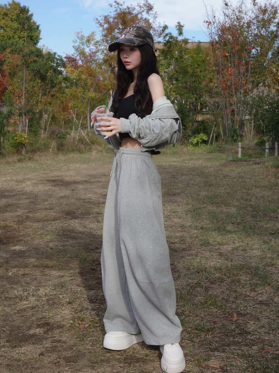 モデル：158cm（着用サイズ：FREE　着用カラー：GRY）