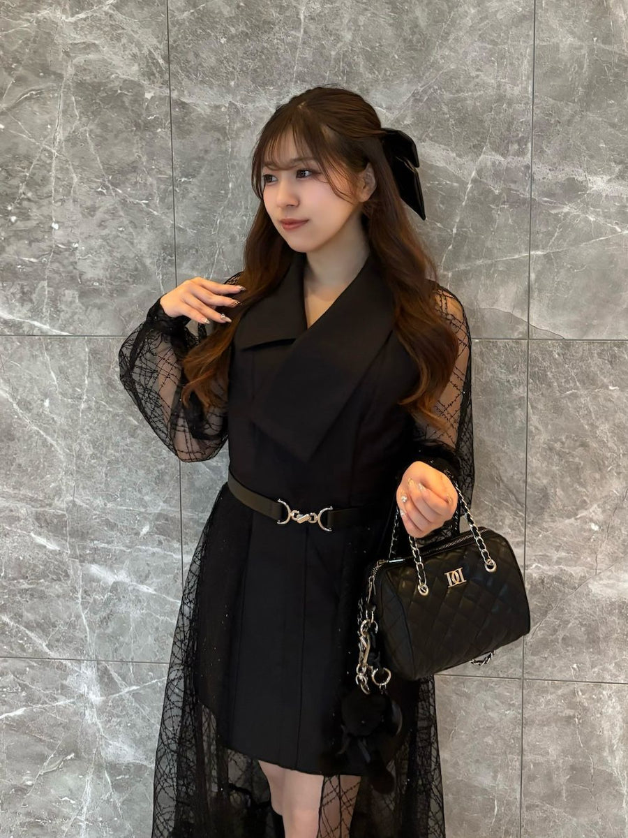 モデル：151cm（着用サイズ：FREE　着用カラー：BLK）