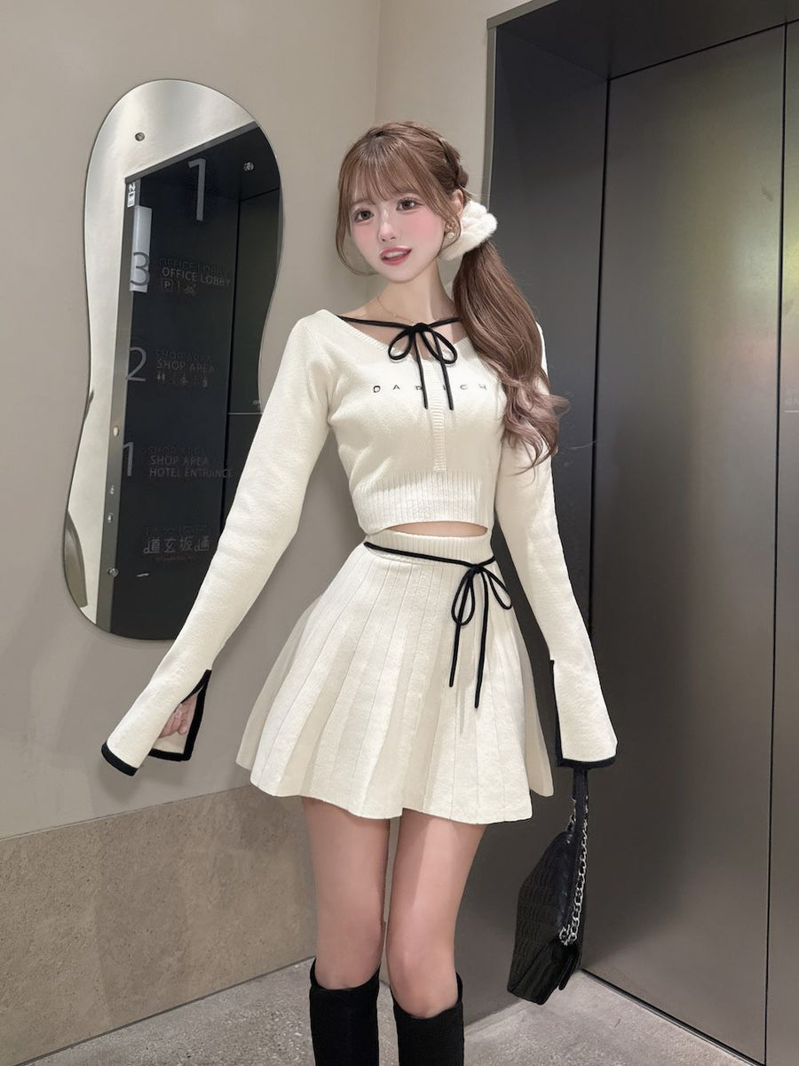 モデル：158cm（着用サイズ：FREE　着用カラー：IVO）