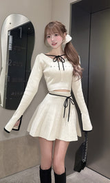 モデル：158cm（着用サイズ：FREE　着用カラー：IVO）