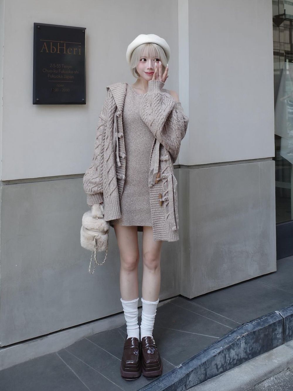 モデル：155cm（着用サイズ：FREE　着用カラー：MOC）