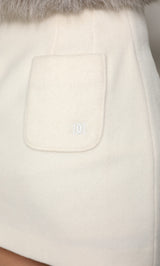 モデル：163cm（着用サイズ：S　着用カラー：IVO）