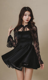 モデル：164cm（着用サイズ：FREE　着用カラー：BLK）