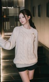 モデル：165cm（着用サイズ：FREE　着用カラー：IVO）