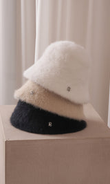 サイズ：FREE　カラー：WHT/BEG/BLK