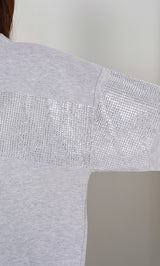 モデル：163cm（着用サイズ：F-L　着用カラー：GRY）
