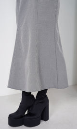 モデル：163cm（着用サイズ：FREE　着用カラー：BLK）