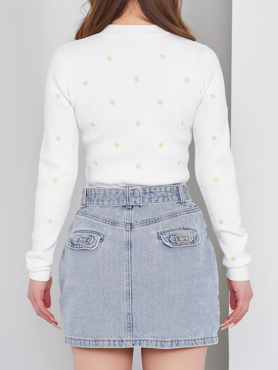 モデル：158cm（着用サイズ：FREE　着用カラー：WHT）