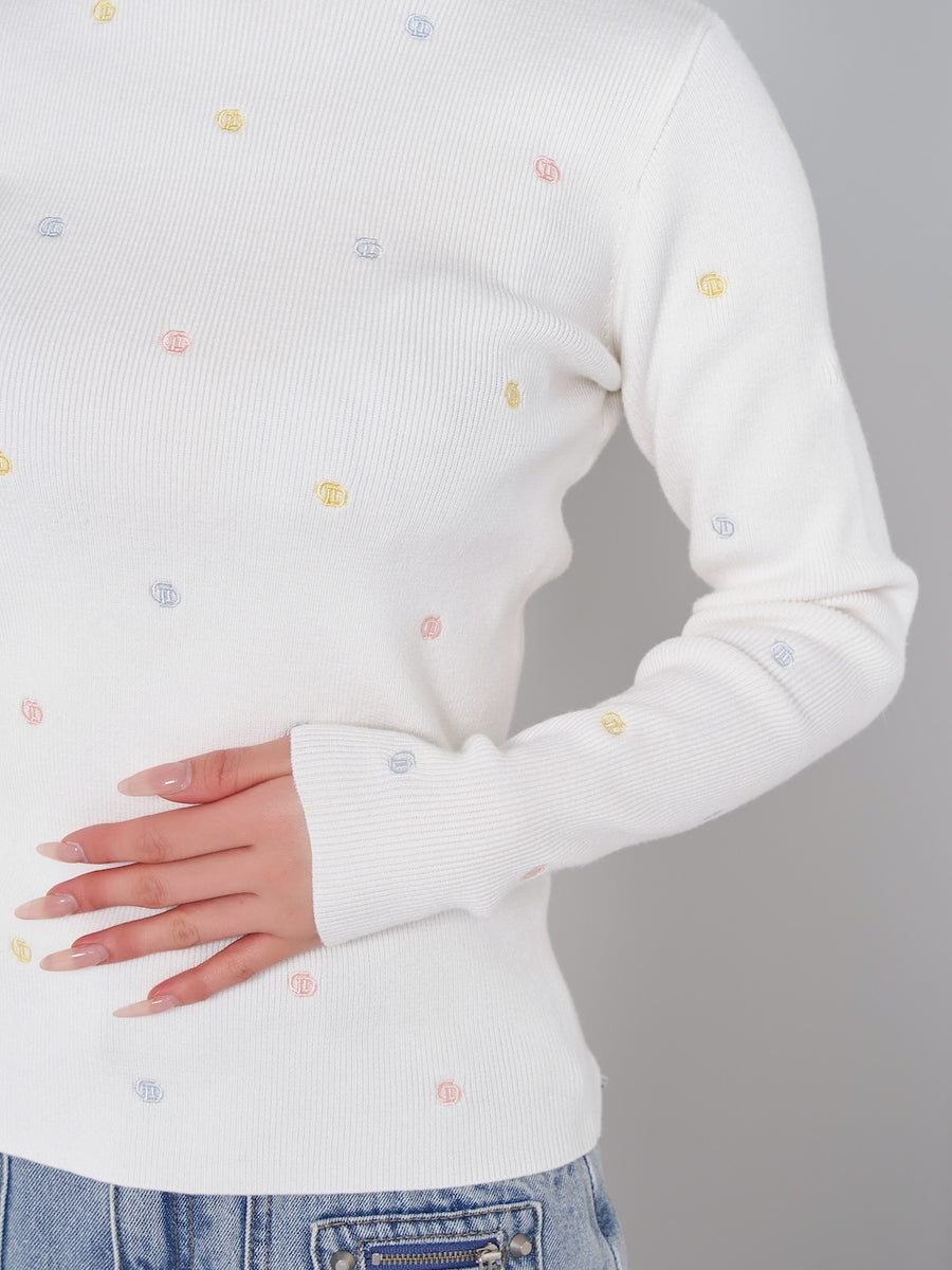 モデル：158cm（着用サイズ：FREE　着用カラー：WHT）