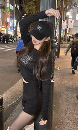 モデル：158cm（着用サイズ：FREE　着用カラー：BLK）