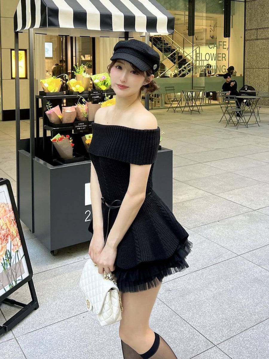 モデル：155cm（着用サイズ：FREE　着用カラー：BLK）
