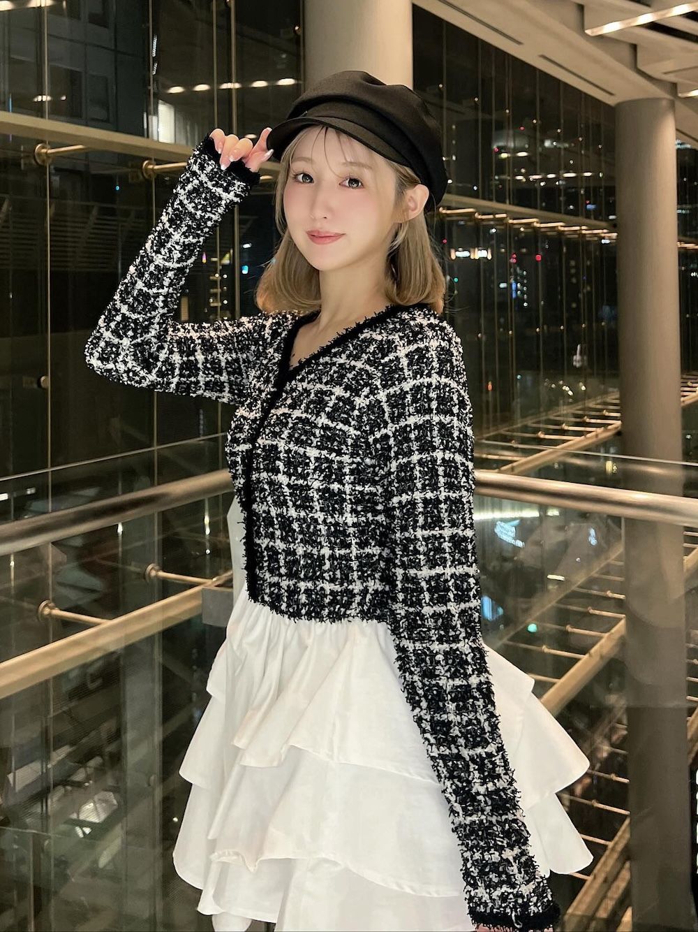 モデル：155cm（着用サイズ：FREE　着用カラー：BLK）