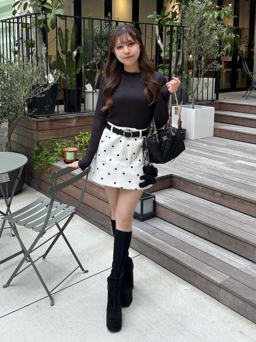 モデル：151cm（着用サイズ：FREE　着用カラー：BLK）