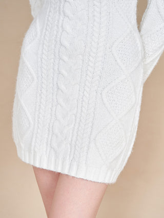 モデル：165cm（着用サイズ：FREE　着用カラー：WHT）