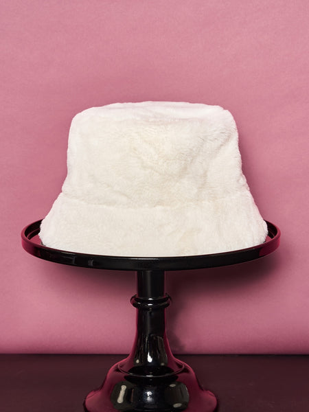Voluminous Faux Fur Bucket Hat