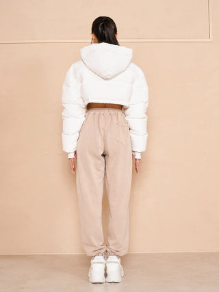 モデル：163cm（着用サイズ：FREE　着用カラー：WHT）