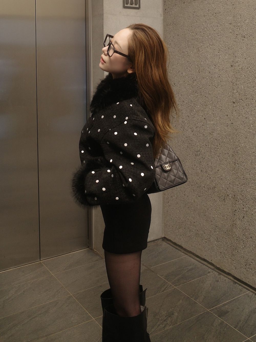 モデル：156cm（着用サイズ：FREE　着用カラー：BLK）