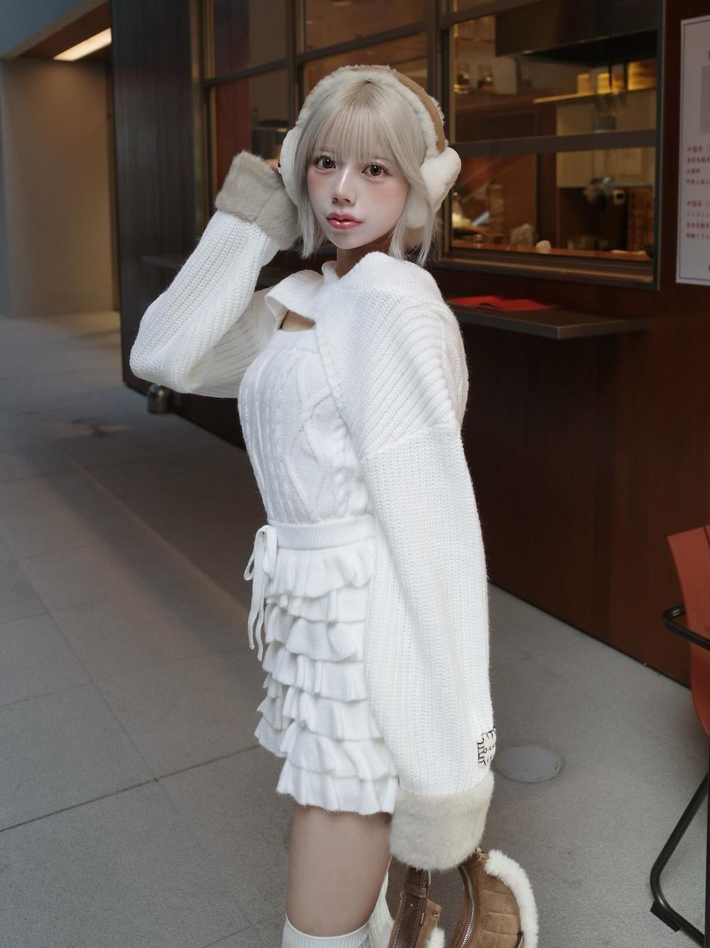 モデル：155cm（着用サイズ：FREE　着用カラー：WHT）