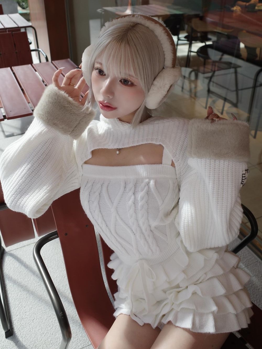 モデル：155cm（着用サイズ：FREE　着用カラー：WHT）