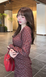 モデル：160cm（着用サイズ：FREE　着用カラー：BEG）