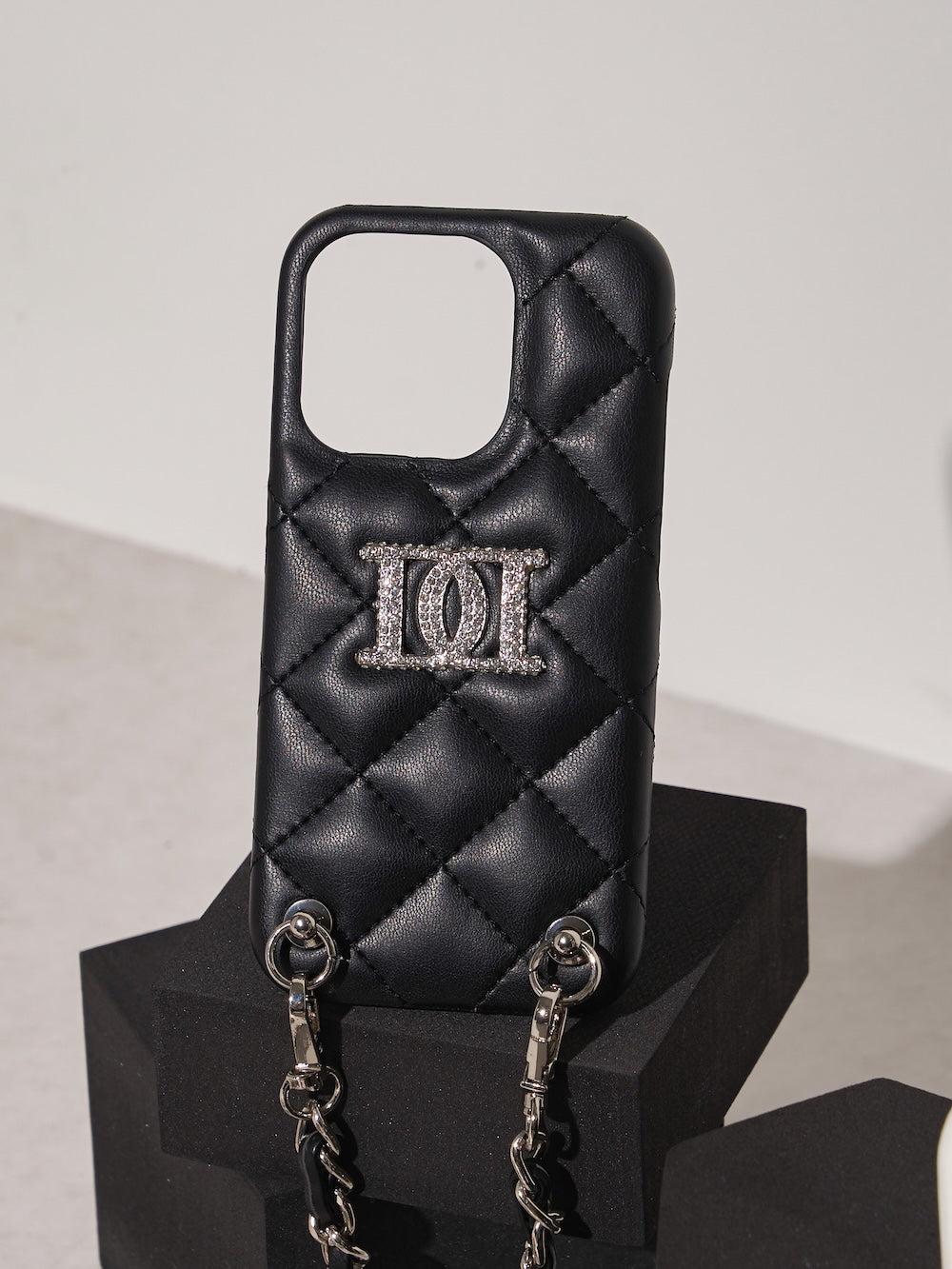 ストーンロゴキルティングiPhoneケース - blk