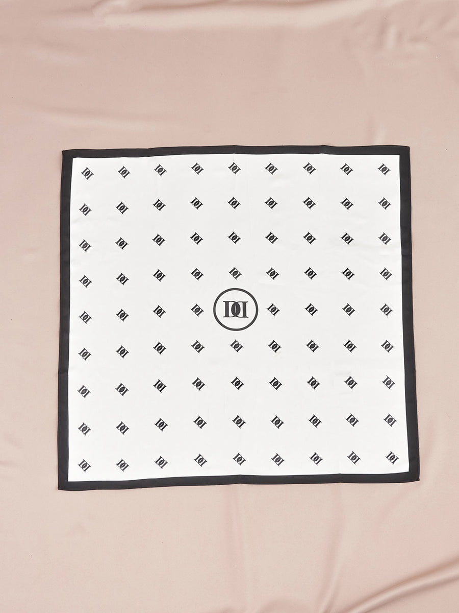 サイズ：FREE　カラー：WHT