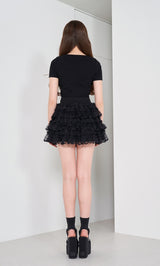 モデル：165cm（着用サイズ：FREE　着用カラー：BLK）
