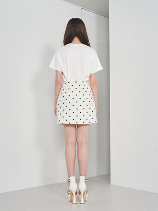 モデル：165cm（着用サイズ：S　着用カラー：WHT）