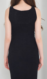 モデル：165cm（着用サイズ：FREE　着用カラー：BLK）