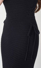 モデル：165cm（着用サイズ：FREE　着用カラー：BLK）