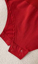 モデル：163cm（着用サイズ：FREE　着用カラー：RED）