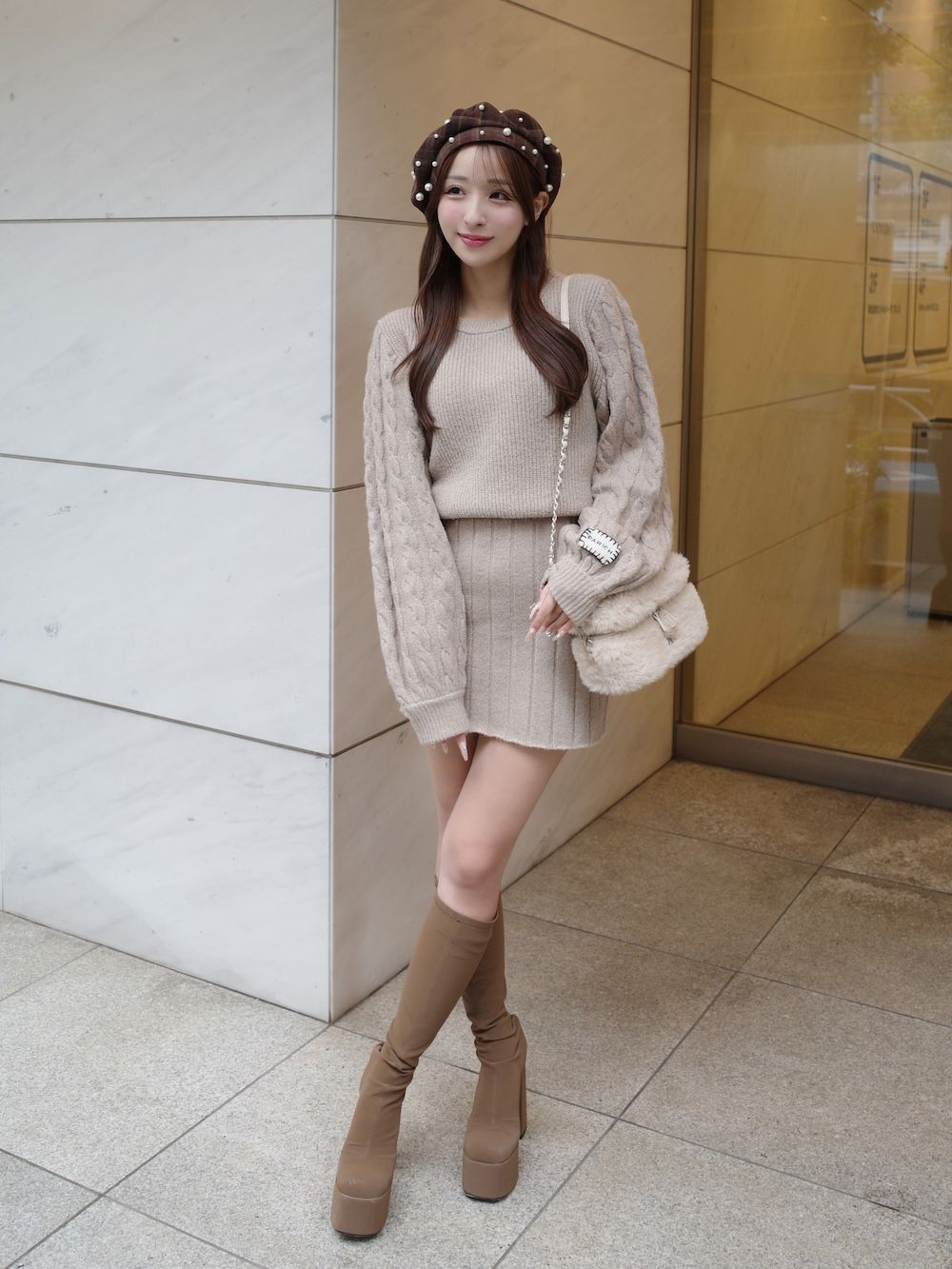 モデル：156cm（着用サイズ：FREE　着用カラー：BEG）