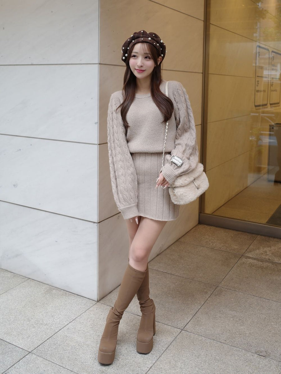 モデル：156cm（着用サイズ：FREE　着用カラー：BEG）