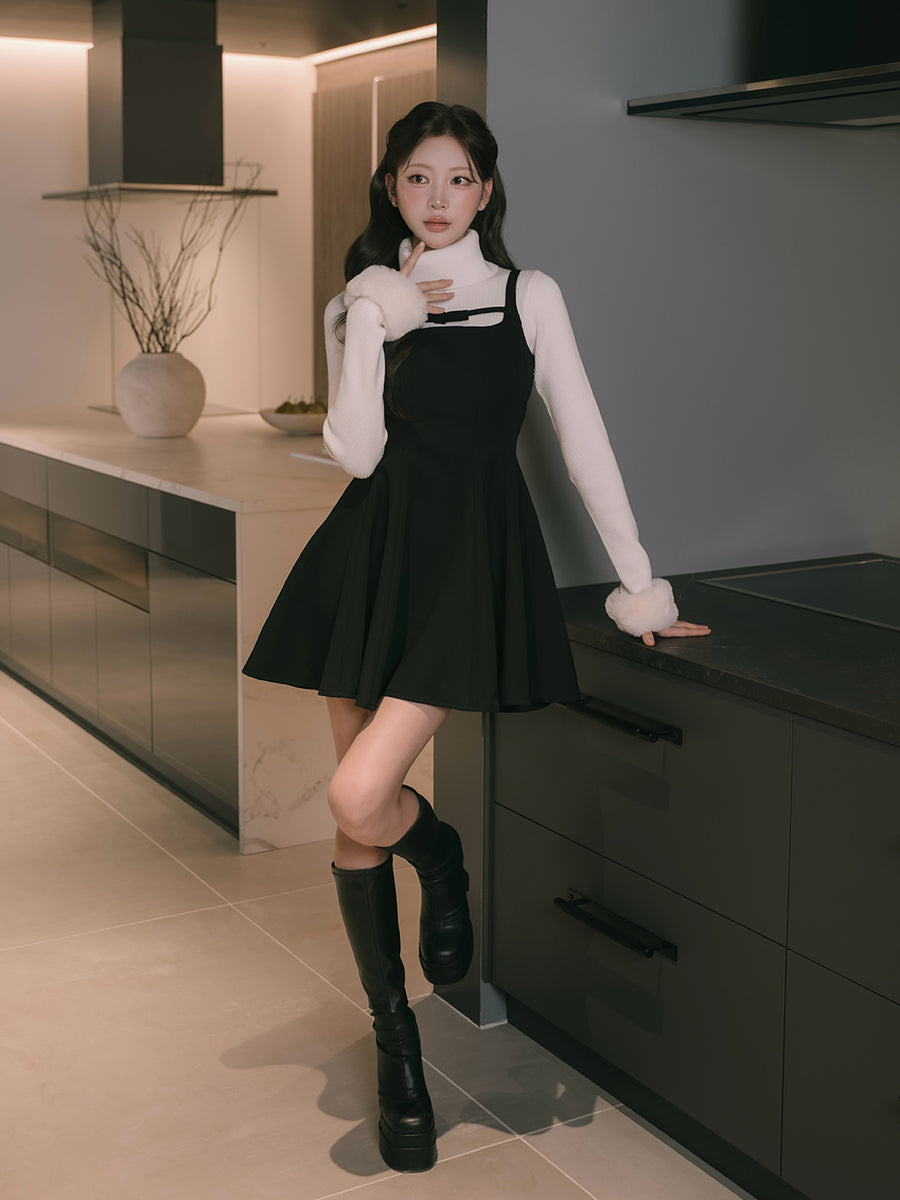 モデル：165cm（着用サイズ：FREE　着用カラー：BLK）