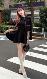 モデル：164cm（着用サイズ：FREE　着用カラー：BLK）