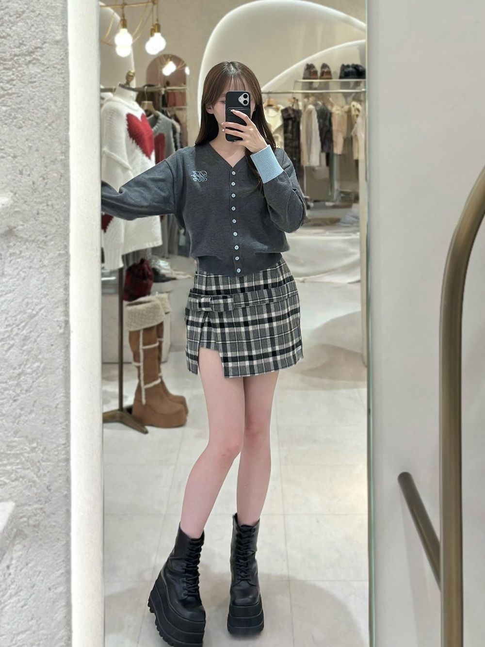 モデル：160cm（着用サイズ：FREE　着用カラー：C-GRY）
