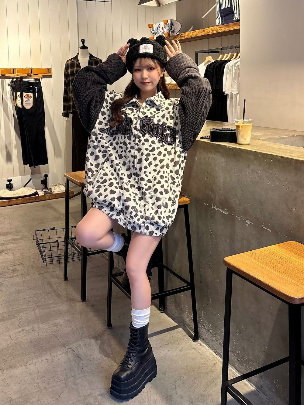 モデル：151cm（着用サイズ：FREE　着用カラー：IVO）