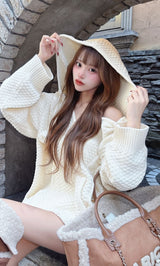 モデル：158cm（着用サイズ：FREE　着用カラー：IVO）