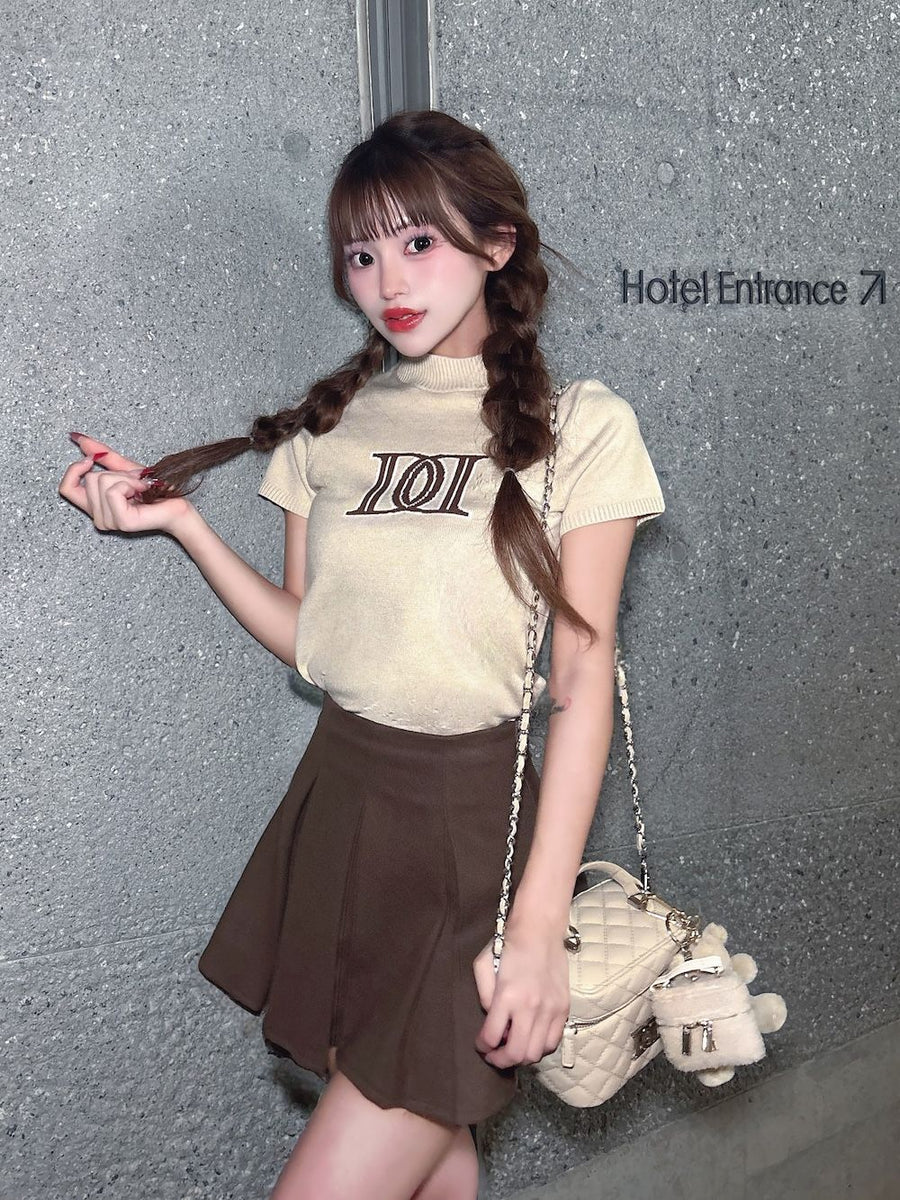 モデル：158cm（着用サイズ：FREE　着用カラー：BEG）
