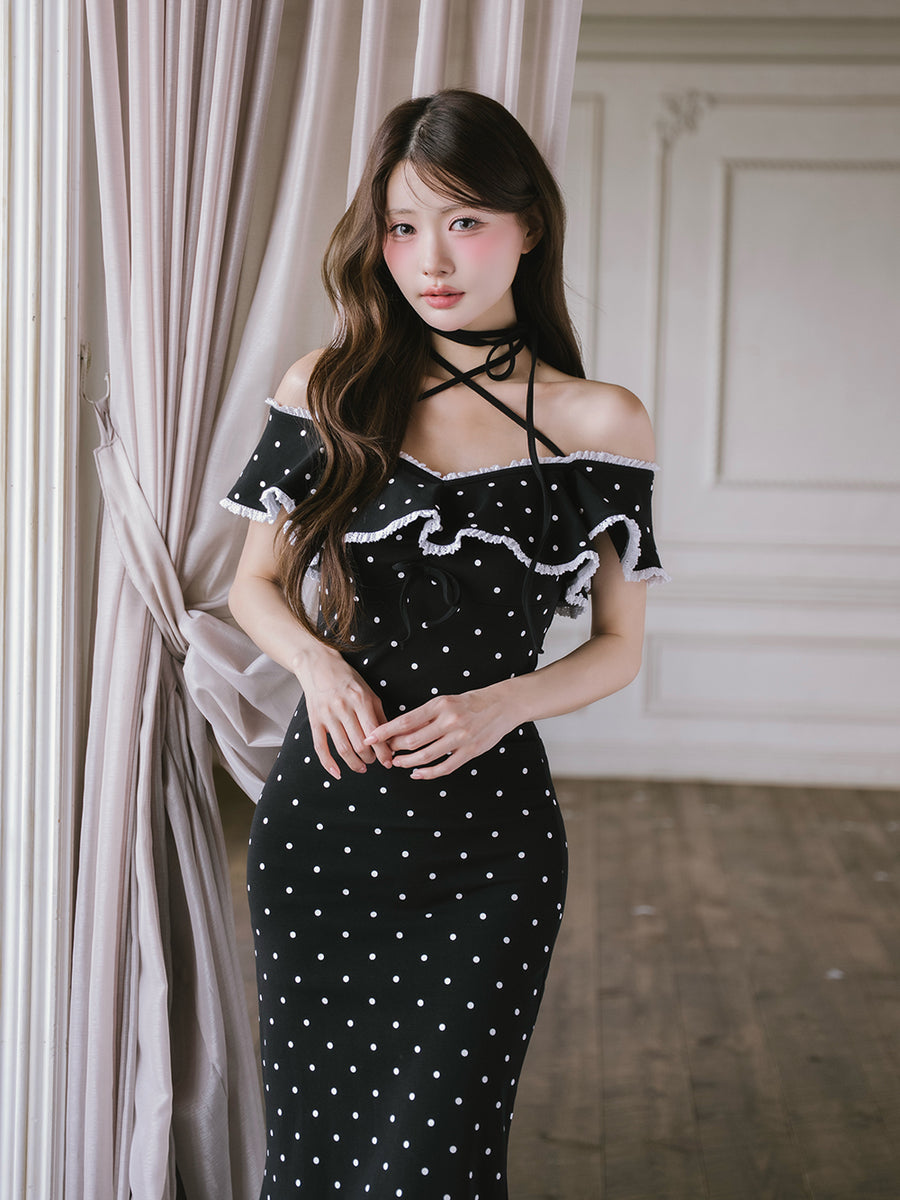 モデル：164cm（着用サイズ：FREE　着用カラー：DOT）