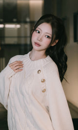 モデル：165cm（着用サイズ：FREE　着用カラー：IVO）