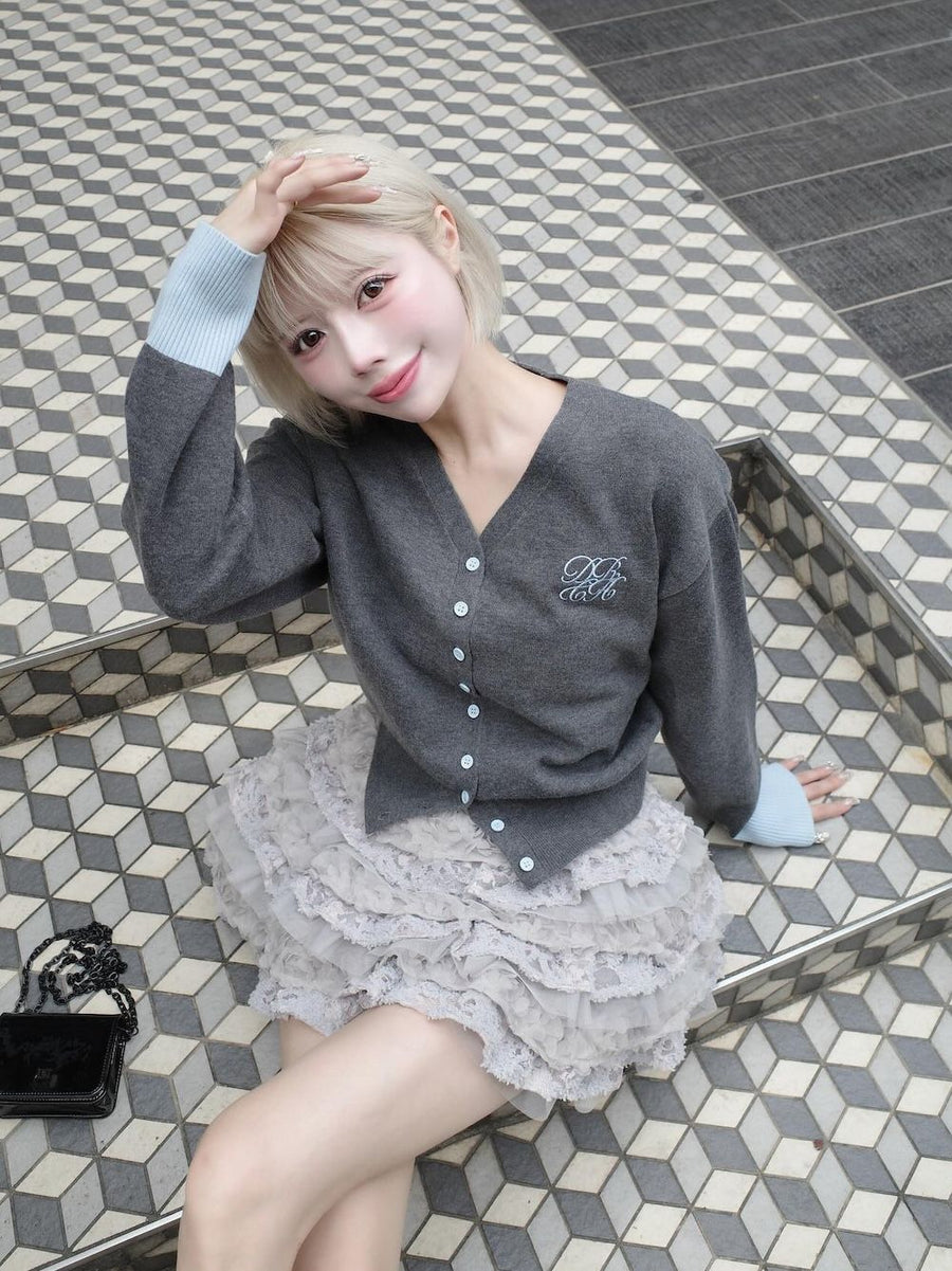 モデル：155cm（着用サイズ：FREE　着用カラー：C-GRY）