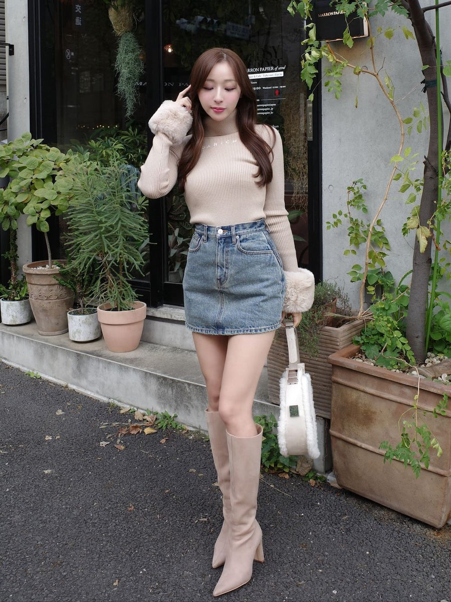 モデル：156cm（着用サイズ：S　着用カラー：BLU）