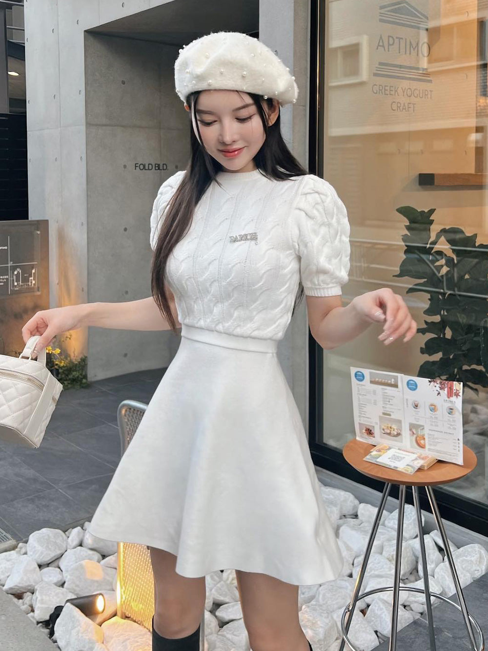 モデル：160cm（着用サイズ：FREE　着用カラー：WHT）
