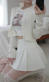 モデル：158cm（着用サイズ：FREE　着用カラー：WHT）