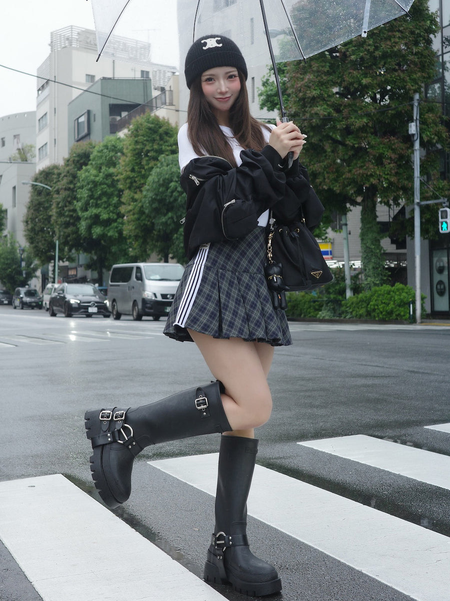 モデル：158cm（着用サイズ：M　着用カラー：BLK）